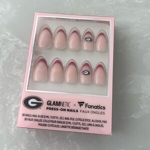 Glamnetic x Fanatics Georgia Bulldogs Press-On Nails